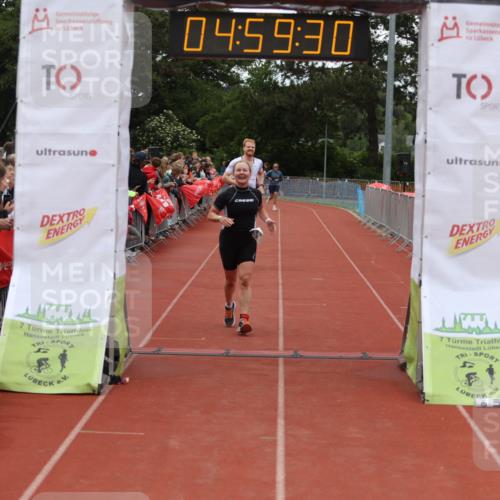 14.06.2026 - 7 Türme Triathlon Andreas Tolksdorf http://msf.ph/oto/9806120 14.06.2026 15:59:29 Ziel 1358, 1476, 1579, 1728, 1737 meine-sportfotos.de