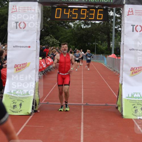 14.06.2026 - 7 Türme Triathlon Andreas Tolksdorf http://msf.ph/oto/9806128 14.06.2026 15:59:35 Ziel 750, 1140, 1337, 1358, 1476, 1698, 1728, 1733 meine-sportfotos.de