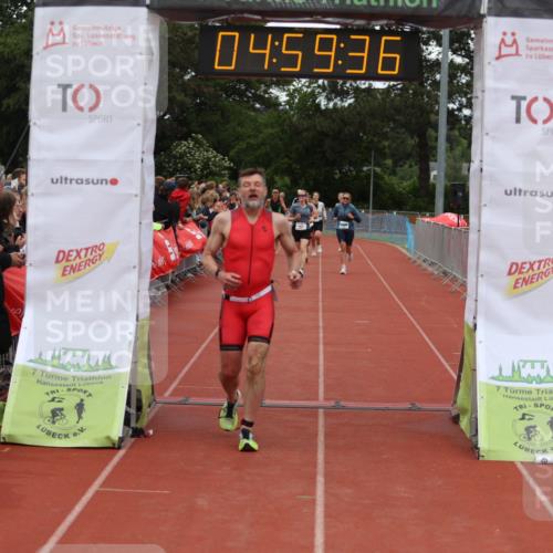 14.06.2026 - 7 Türme Triathlon Andreas Tolksdorf http://msf.ph/oto/9806129 14.06.2026 15:59:35 Ziel 750, 1140, 1337, 1358, 1476, 1698, 1728, 1733 meine-sportfotos.de