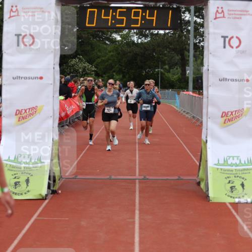 14.06.2026 - 7 Türme Triathlon Andreas Tolksdorf http://msf.ph/oto/9806133 14.06.2026 15:59:40 Ziel 750, 895, 1140, 1337, 1358, 1476, 1540, 1698, 1733 meine-sportfotos.de