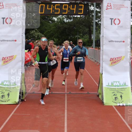 14.06.2026 - 7 Türme Triathlon Andreas Tolksdorf http://msf.ph/oto/9806139 14.06.2026 15:59:42 Ziel 750, 895, 1140, 1337, 1476, 1540, 1698, 1733 meine-sportfotos.de