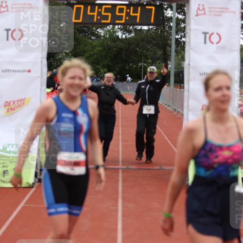 14.06.2026 - 7 Türme Triathlon Andreas Tolksdorf http://msf.ph/oto/9806146 14.06.2026 15:59:46 Ziel 750, 895, 1140, 1337, 1540, 1698, 1733 meine-sportfotos.de
