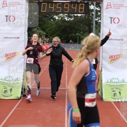 14.06.2026 - 7 Türme Triathlon Andreas Tolksdorf http://msf.ph/oto/9806147 14.06.2026 15:59:47 Ziel 750, 895, 1140, 1337, 1540, 1698, 1733 meine-sportfotos.de