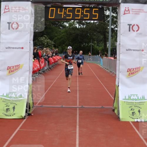 14.06.2026 - 7 Türme Triathlon Andreas Tolksdorf http://msf.ph/oto/9806153 14.06.2026 15:59:54 Ziel 895, 1346, 1549 meine-sportfotos.de
