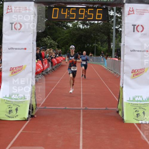 14.06.2026 - 7 Türme Triathlon Andreas Tolksdorf http://msf.ph/oto/9806154 14.06.2026 15:59:55 Ziel 895, 1346, 1549 meine-sportfotos.de