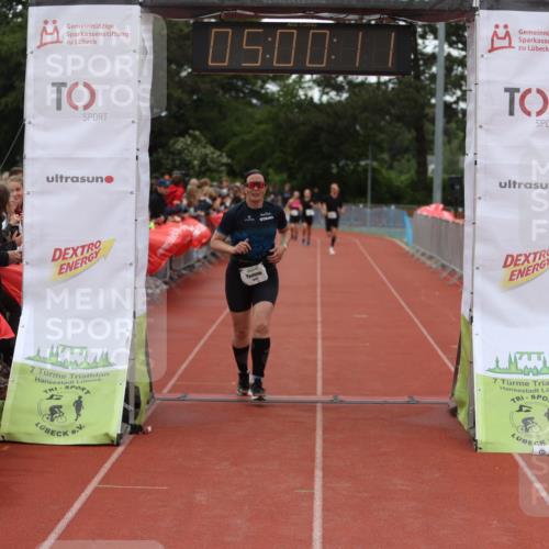 14.06.2026 - 7 Türme Triathlon Andreas Tolksdorf http://msf.ph/oto/9806163 14.06.2026 16:00:10 Ziel 1287, 1692 meine-sportfotos.de