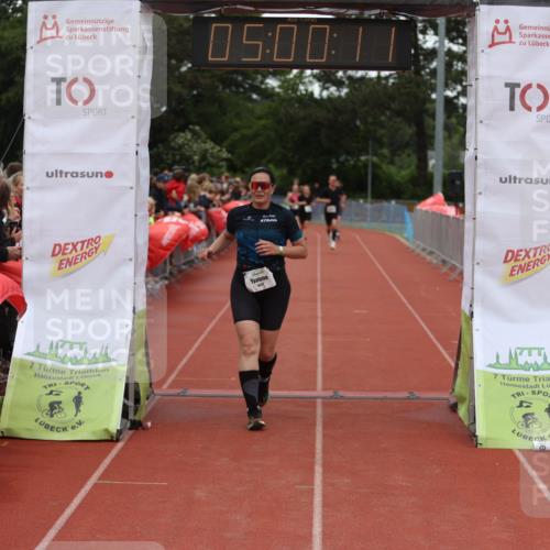 14.06.2026 - 7 Türme Triathlon Andreas Tolksdorf http://msf.ph/oto/9806165 14.06.2026 16:00:10 Ziel 1287, 1692 meine-sportfotos.de
