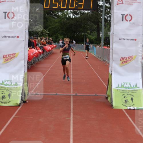 14.06.2026 - 7 Türme Triathlon Andreas Tolksdorf http://msf.ph/oto/9806191 14.06.2026 16:00:30 Ziel 983, 1577, 1633, 1774 meine-sportfotos.de