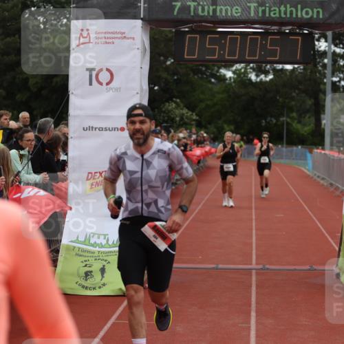 14.06.2026 - 7 Türme Triathlon Andreas Tolksdorf http://msf.ph/oto/9806220 14.06.2026 16:00:56 Ziel 684, 688, 903, 928, 1554, 1657, 1664, 1736 meine-sportfotos.de