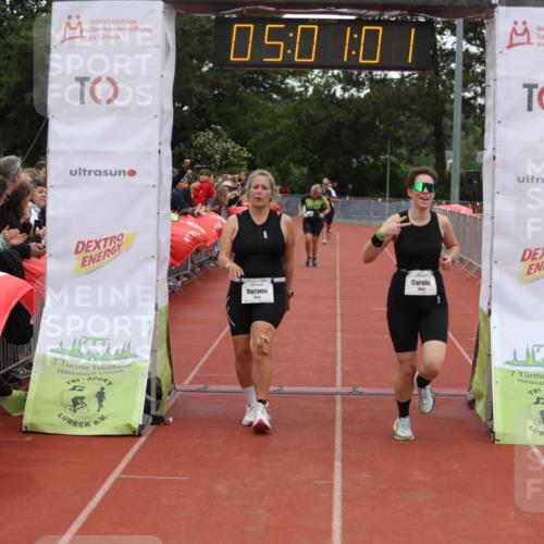14.06.2026 - 7 Türme Triathlon Andreas Tolksdorf http://msf.ph/oto/9806229 14.06.2026 16:01:00 Ziel 684, 1057, 1554, 1657, 1664, 1736 meine-sportfotos.de