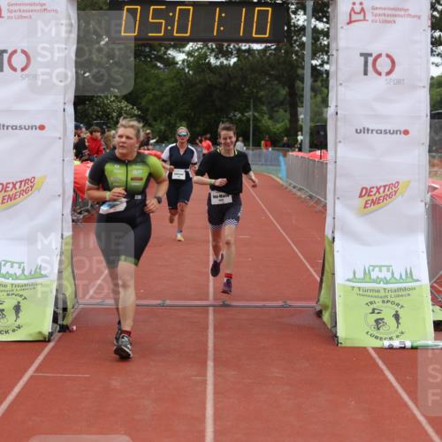 14.06.2026 - 7 Türme Triathlon Andreas Tolksdorf http://msf.ph/oto/9806236 14.06.2026 16:01:08 Ziel 1057, 1554, 1630, 1652, 1664, 1708 meine-sportfotos.de