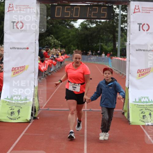 14.06.2026 - 7 Türme Triathlon Andreas Tolksdorf http://msf.ph/oto/9806248 14.06.2026 16:01:24 Ziel 1605 meine-sportfotos.de