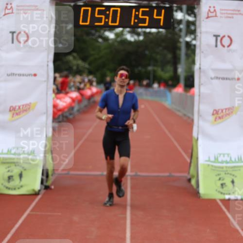 14.06.2026 - 7 Türme Triathlon Andreas Tolksdorf http://msf.ph/oto/9806281 14.06.2026 16:01:53 Ziel 962, 1035, 1319 meine-sportfotos.de