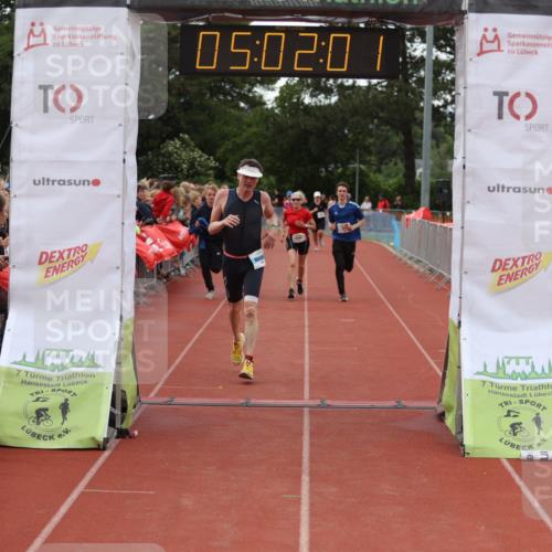 14.06.2026 - 7 Türme Triathlon Andreas Tolksdorf http://msf.ph/oto/9806283 14.06.2026 16:02:00 Ziel 1035, 1319, 1704, 1781 meine-sportfotos.de