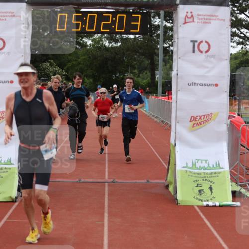 14.06.2026 - 7 Türme Triathlon Andreas Tolksdorf http://msf.ph/oto/9806288 14.06.2026 16:02:02 Ziel 1035, 1555, 1655, 1704, 1781 meine-sportfotos.de