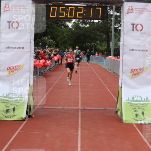 14.06.2026 - 7 Türme Triathlon Andreas Tolksdorf http://msf.ph/oto/9806303 14.06.2026 16:02:16 Ziel 629, 1221, 1386, 1555, 1655, 1788 meine-sportfotos.de