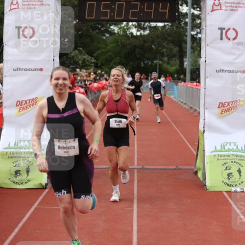 14.06.2026 - 7 Türme Triathlon Andreas Tolksdorf http://msf.ph/oto/9806340 14.06.2026 16:02:43 Ziel 812, 1293, 1511, 1597, 1599, 1642, 1695 meine-sportfotos.de