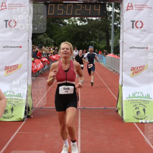 14.06.2026 - 7 Türme Triathlon Andreas Tolksdorf http://msf.ph/oto/9806343 14.06.2026 16:02:43 Ziel 812, 1293, 1511, 1597, 1599, 1642, 1695 meine-sportfotos.de