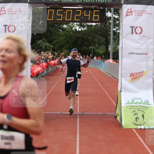 14.06.2026 - 7 Türme Triathlon Andreas Tolksdorf http://msf.ph/oto/9806345 14.06.2026 16:02:45 Ziel 812, 1293, 1511, 1597, 1599, 1642, 1695 meine-sportfotos.de