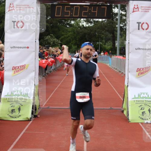 14.06.2026 - 7 Türme Triathlon Andreas Tolksdorf http://msf.ph/oto/9806348 14.06.2026 16:02:46 Ziel 812, 1293, 1511, 1597, 1599, 1642, 1695 meine-sportfotos.de