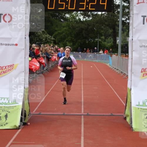 14.06.2026 - 7 Türme Triathlon Andreas Tolksdorf http://msf.ph/oto/9806392 14.06.2026 16:03:23 Ziel 1477, 1503, 1546, 1548, 1620 meine-sportfotos.de