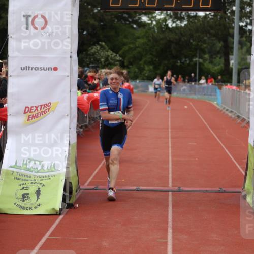14.06.2026 - 7 Türme Triathlon Andreas Tolksdorf http://msf.ph/oto/9806402 14.06.2026 16:03:29 Ziel 1475, 1503, 1546, 1548, 1620 meine-sportfotos.de