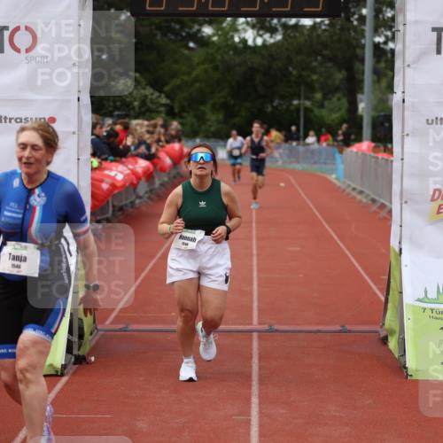 14.06.2026 - 7 Türme Triathlon Andreas Tolksdorf http://msf.ph/oto/9806408 14.06.2026 16:03:32 Ziel 1475, 1503, 1546, 1548 meine-sportfotos.de