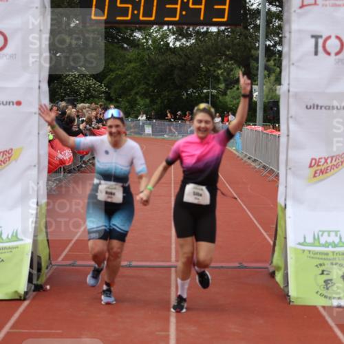 14.06.2026 - 7 Türme Triathlon Andreas Tolksdorf http://msf.ph/oto/9806426 14.06.2026 16:03:42 Ziel 1475, 1723, 1724 meine-sportfotos.de