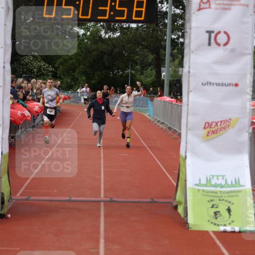 14.06.2026 - 7 Türme Triathlon Andreas Tolksdorf http://msf.ph/oto/9806432 14.06.2026 16:03:57 Ziel 1353, 1550 meine-sportfotos.de