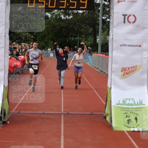 14.06.2026 - 7 Türme Triathlon Andreas Tolksdorf http://msf.ph/oto/9806434 14.06.2026 16:03:58 Ziel 1353, 1550 meine-sportfotos.de