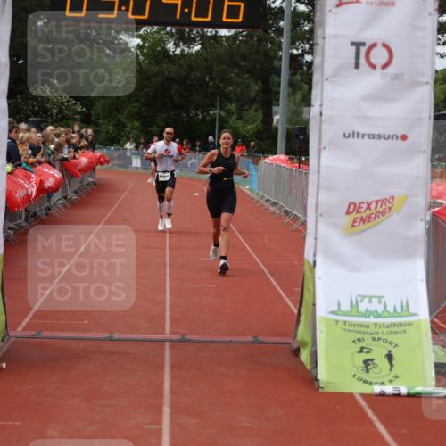14.06.2026 - 7 Türme Triathlon Andreas Tolksdorf http://msf.ph/oto/9806442 14.06.2026 16:04:05 Ziel 1353, 1483, 1550, 1743 meine-sportfotos.de