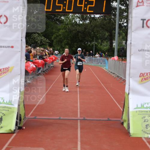 14.06.2026 - 7 Türme Triathlon Andreas Tolksdorf http://msf.ph/oto/9806458 14.06.2026 16:04:20 Ziel 940, 1561, 1595 meine-sportfotos.de