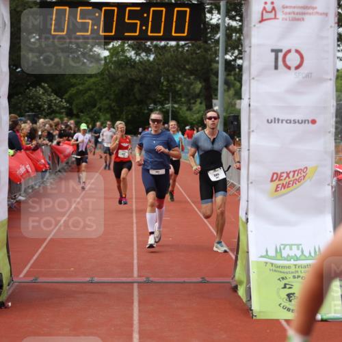 14.06.2026 - 7 Türme Triathlon Andreas Tolksdorf http://msf.ph/oto/9806493 14.06.2026 16:04:59 Ziel 811, 946, 1367, 1663, 1689, 1700, 1717, 1778 meine-sportfotos.de