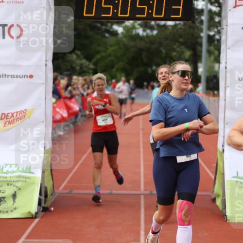 14.06.2026 - 7 Türme Triathlon Andreas Tolksdorf http://msf.ph/oto/9806499 14.06.2026 16:05:02 Ziel 811, 1367, 1663, 1689, 1700, 1778 meine-sportfotos.de