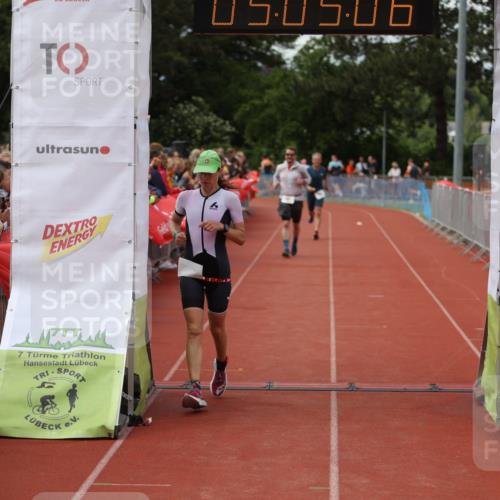 14.06.2026 - 7 Türme Triathlon Andreas Tolksdorf http://msf.ph/oto/9806504 14.06.2026 16:05:05 Ziel 811, 892, 1367, 1459, 1663, 1689, 1700, 1778 meine-sportfotos.de
