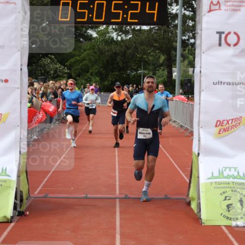 14.06.2026 - 7 Türme Triathlon Andreas Tolksdorf http://msf.ph/oto/9806515 14.06.2026 16:05:22 Ziel 852, 934, 1335, 1362, 1686, 1782 meine-sportfotos.de