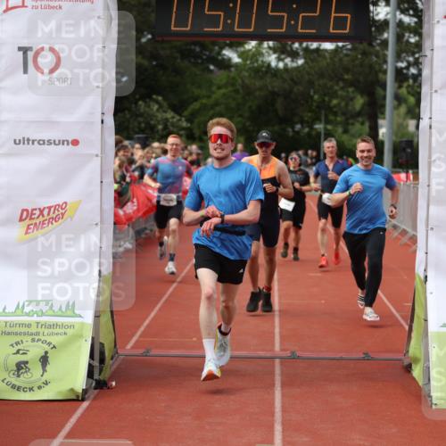 14.06.2026 - 7 Türme Triathlon Andreas Tolksdorf http://msf.ph/oto/9806521 14.06.2026 16:05:24 Ziel 852, 934, 1334, 1335, 1362, 1686, 1782 meine-sportfotos.de