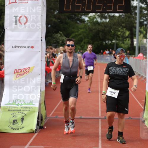 14.06.2026 - 7 Türme Triathlon Andreas Tolksdorf http://msf.ph/oto/9806529 14.06.2026 16:05:30 Ziel 852, 934, 1334, 1335, 1362, 1395, 1686, 1782 meine-sportfotos.de