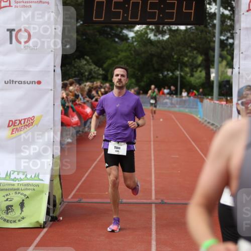 14.06.2026 - 7 Türme Triathlon Andreas Tolksdorf http://msf.ph/oto/9806534 14.06.2026 16:05:33 Ziel 852, 934, 1334, 1335, 1395, 1686 meine-sportfotos.de