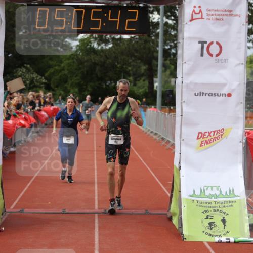 14.06.2026 - 7 Türme Triathlon Andreas Tolksdorf http://msf.ph/oto/9806539 14.06.2026 16:05:41 Ziel 1212, 1253, 1395, 1506 meine-sportfotos.de