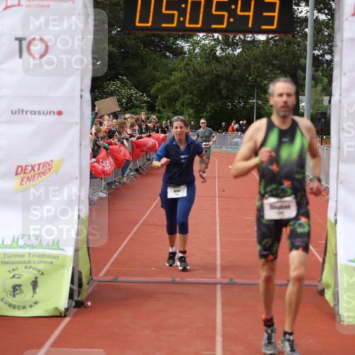 14.06.2026 - 7 Türme Triathlon Andreas Tolksdorf http://msf.ph/oto/9806542 14.06.2026 16:05:42 Ziel 1212, 1253, 1506 meine-sportfotos.de