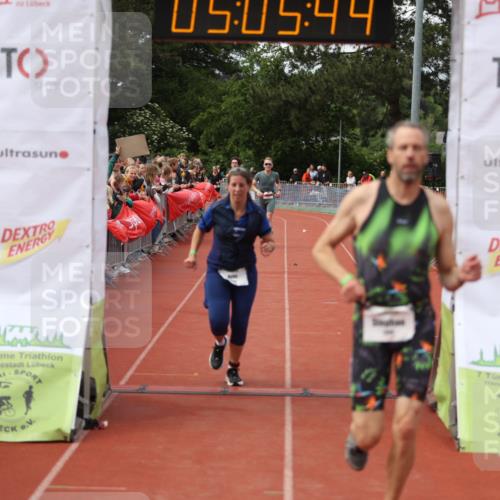 14.06.2026 - 7 Türme Triathlon Andreas Tolksdorf http://msf.ph/oto/9806543 14.06.2026 16:05:42 Ziel 1212, 1253, 1506 meine-sportfotos.de