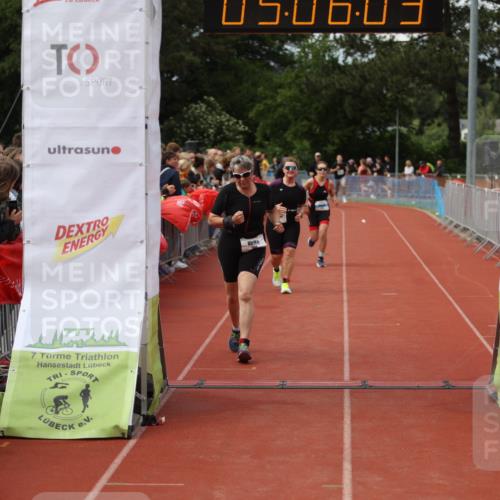 14.06.2026 - 7 Türme Triathlon Andreas Tolksdorf http://msf.ph/oto/9806563 14.06.2026 16:06:02 Ziel 1082, 1538, 1585, 1669 meine-sportfotos.de