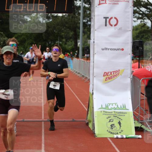 14.06.2026 - 7 Türme Triathlon Andreas Tolksdorf http://msf.ph/oto/9806584 14.06.2026 16:06:16 Ziel 1049, 1203, 1255, 1610, 1649, 1771 meine-sportfotos.de