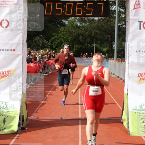 14.06.2026 - 7 Türme Triathlon Andreas Tolksdorf http://msf.ph/oto/9806639 14.06.2026 16:06:56 Ziel 785, 1407, 1464, 1632, 1727, 1780 meine-sportfotos.de