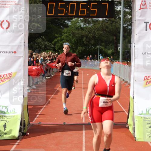 14.06.2026 - 7 Türme Triathlon Andreas Tolksdorf http://msf.ph/oto/9806640 14.06.2026 16:06:56 Ziel 785, 1407, 1464, 1632, 1727, 1780 meine-sportfotos.de