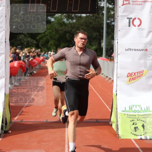 14.06.2026 - 7 Türme Triathlon Andreas Tolksdorf http://msf.ph/oto/9806643 14.06.2026 16:07:00 Ziel 899, 1407, 1464, 1632, 1727 meine-sportfotos.de