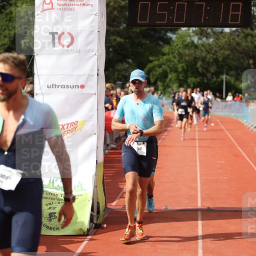14.06.2026 - 7 Türme Triathlon Andreas Tolksdorf http://msf.ph/oto/9806661 14.06.2026 16:07:17 Ziel 1044, 1213, 1300, 1359, 1414, 1643, 1755 meine-sportfotos.de