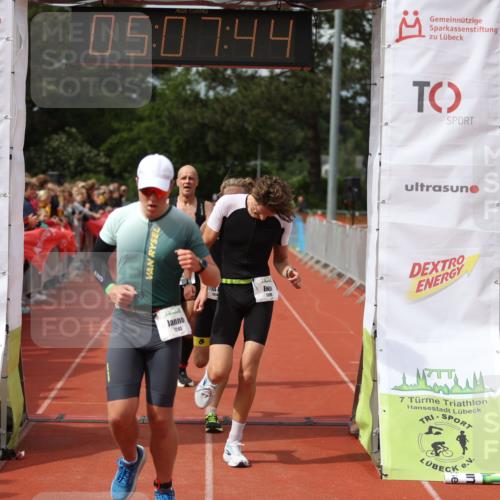 14.06.2026 - 7 Türme Triathlon Andreas Tolksdorf http://msf.ph/oto/9806700 14.06.2026 16:07:42 Ziel 1245, 1265, 1298, 1309, 1314, 1398, 1444, 1798 meine-sportfotos.de