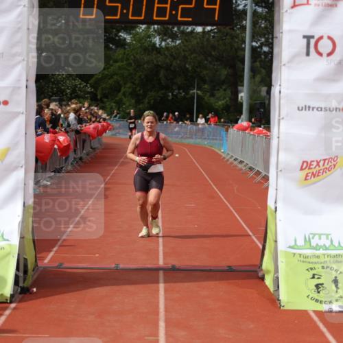 14.06.2026 - 7 Türme Triathlon Andreas Tolksdorf http://msf.ph/oto/9806727 14.06.2026 16:08:23 Ziel 1075, 1244 meine-sportfotos.de